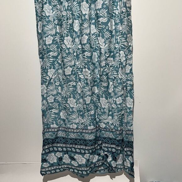 Women's Blue Floral Tie Front Crop Top Midi Skirt Set 2 Piece Size Small NWOT - Picture 4 of 9